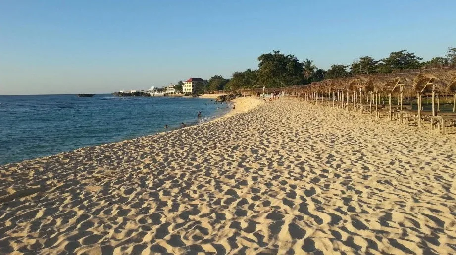 Bolinao gallery view 2