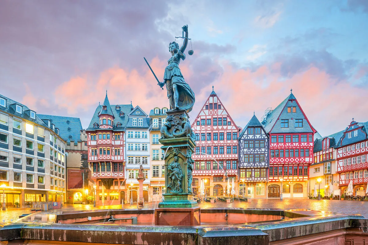 Grand Europe gallery view 2